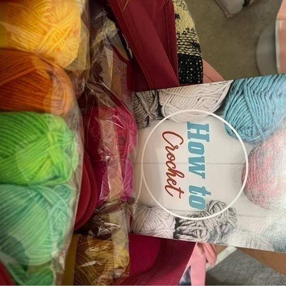 Knitting Set Knitting Set - Picture 2 of 8